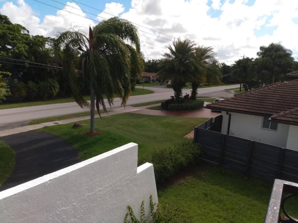 Remodeled And Comfortable Rv - Free Parking Miami Buitenkant foto
